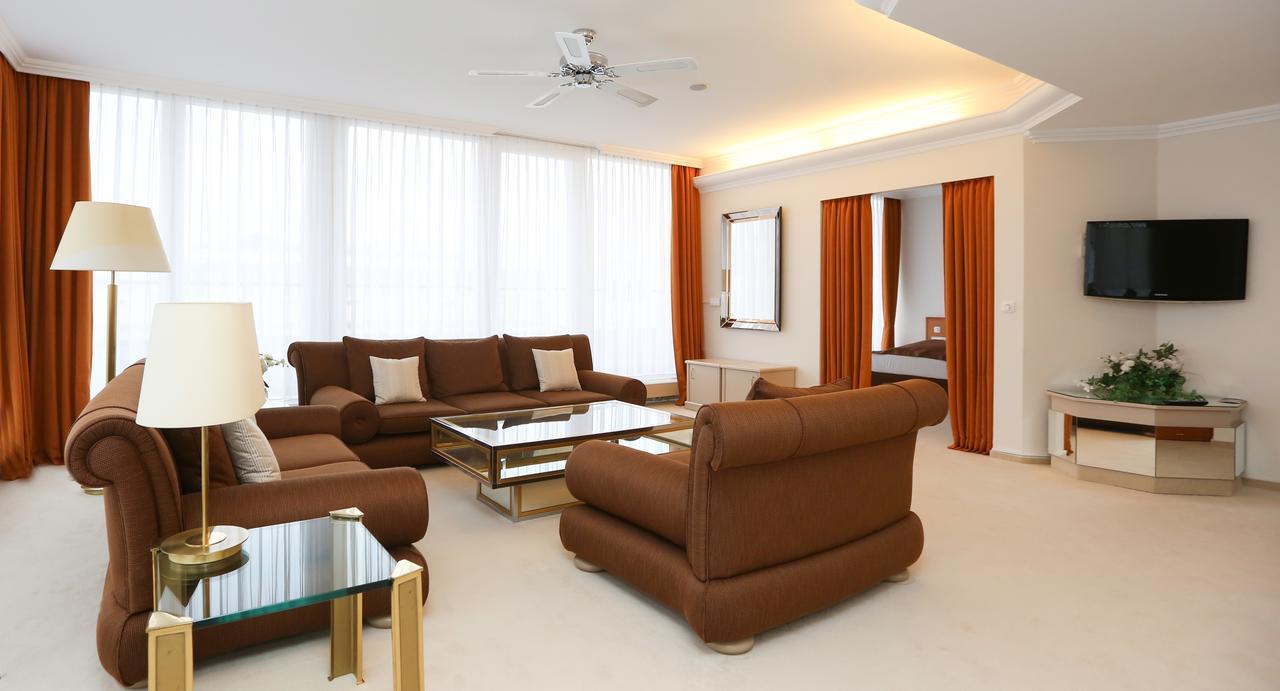 Hotel La Strada 4*